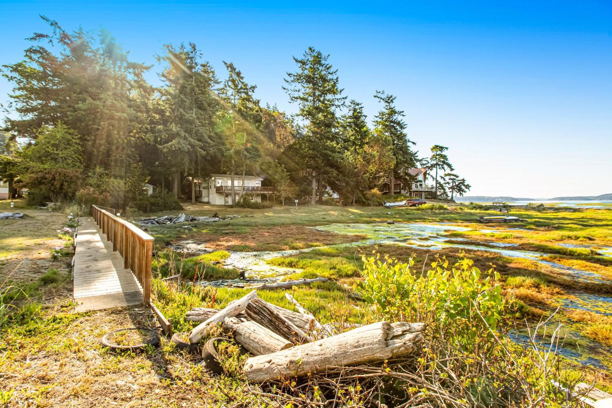 Marrowstone Island Beach Cabin Exterior photo