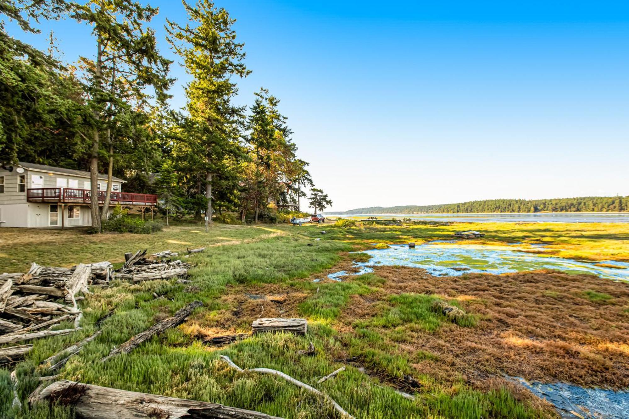 Marrowstone Island Beach Cabin Exterior photo