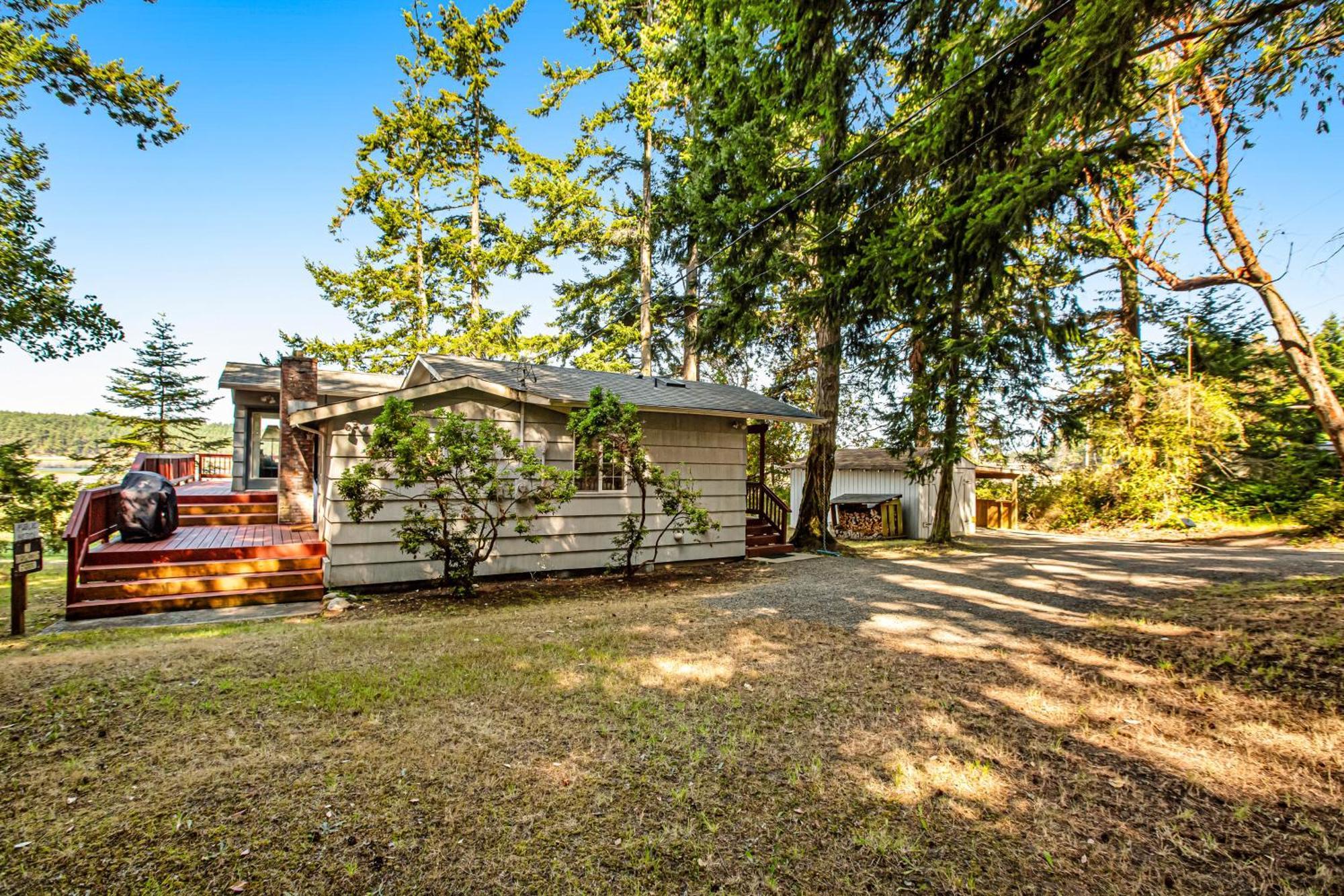 Marrowstone Island Beach Cabin Exterior photo