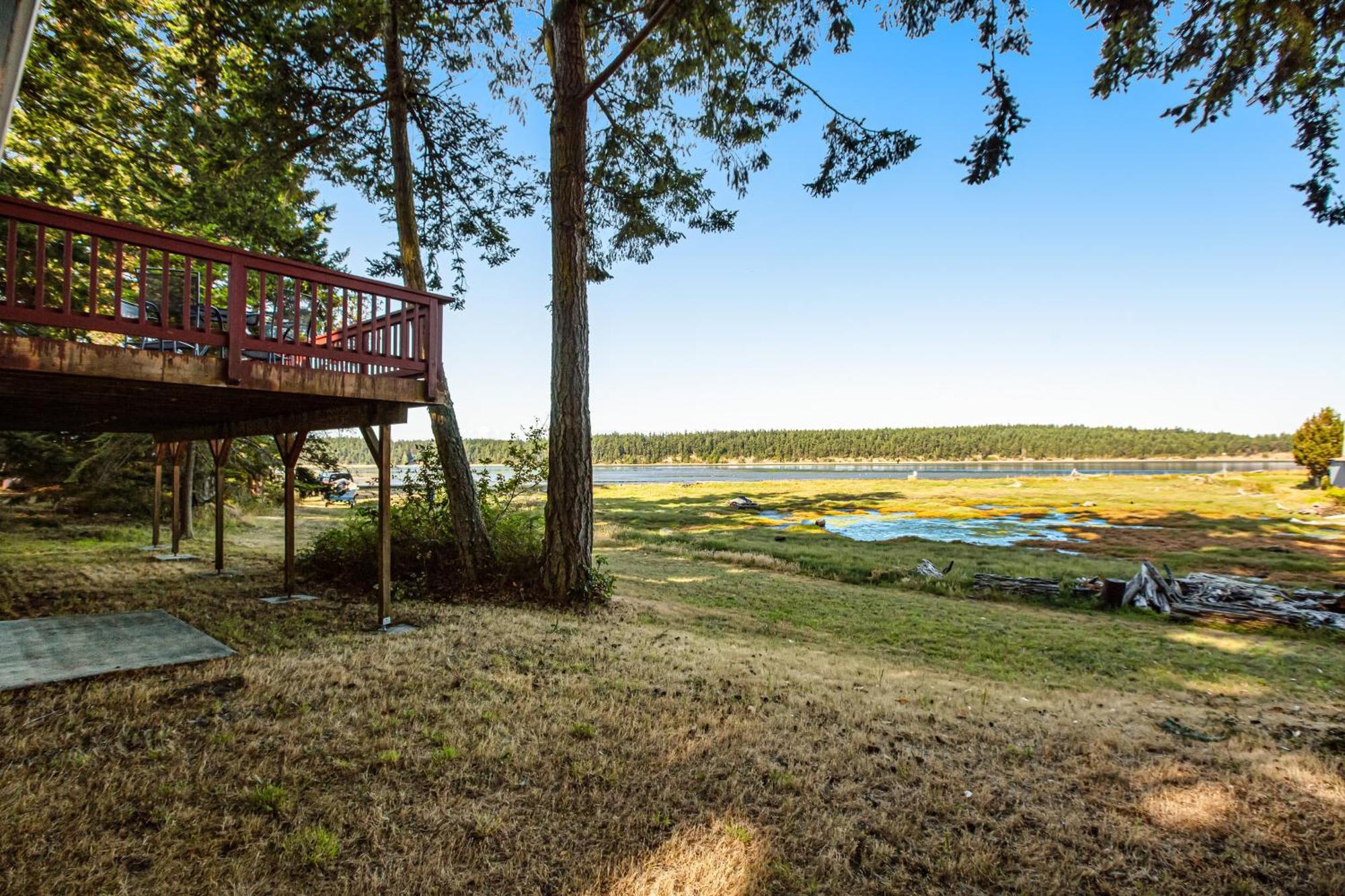 Marrowstone Island Beach Cabin Exterior photo